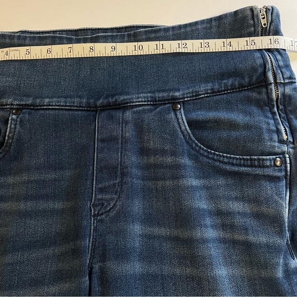 Spanx Women's The Signature Straight Leg Stretch High Rise Jean Size 32 - Picture 3 of 11